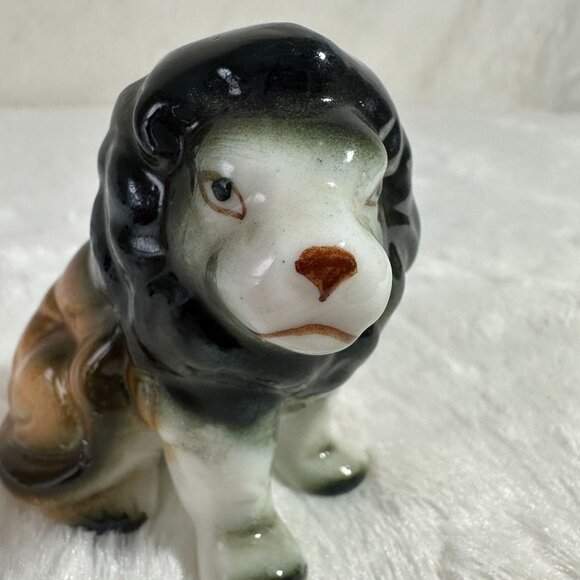 Vintage Ceramic Lion Figurine - 3" Tall  Your Regal Roar-Some Desk Buddy - Picture 8 of 8